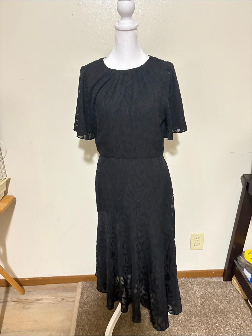 Maggy London Elegant Black Lace Dress